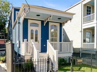 616 1st St, New Orleans, LA 70130