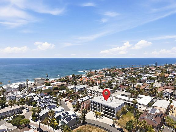 2nd image of 356 Playa Del Norte APT 8