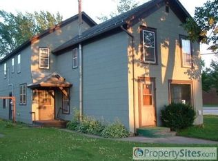 75 S Clinton Ave, Clintonville, WI 54929