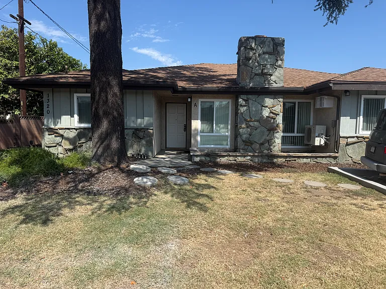 1320 S Del Mar Ave — Photo 38