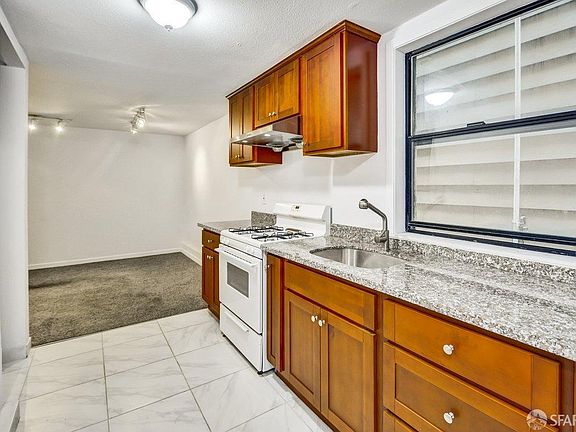 2nd image of 3050 California St Unit C