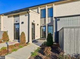 19500 Village Walk Dr Unit 1-203, Montgomery Village, MD