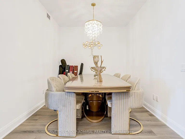 20 Gatineau Dr #1010 — Photo 11