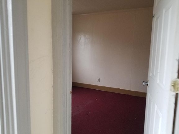 5th image of 7512 Orchard Ave #2