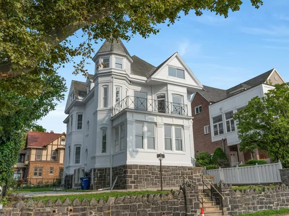 18 Hamilton Ave #3, Weehawken, NJ 07086