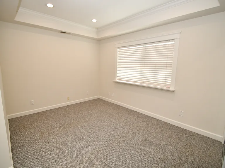 409 S Gertruda Ave — Photo 58
