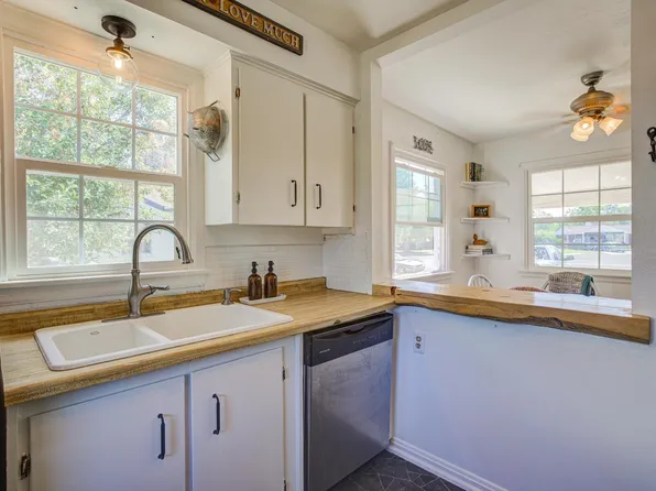 2121 Stampede Ave, Cody, WY 82414