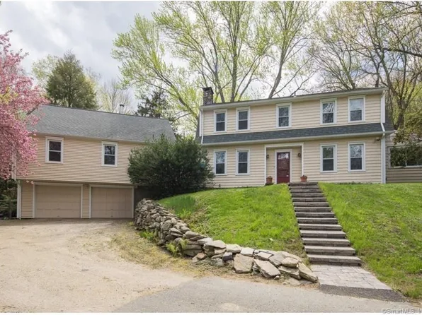 118 Seymour Road, Woodbridge, CT 06525