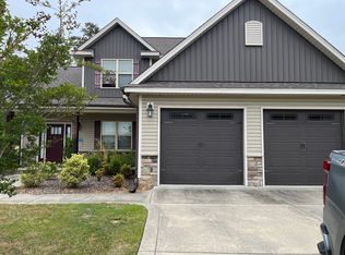 28 River Rock Ct, Clayton, NC 27527