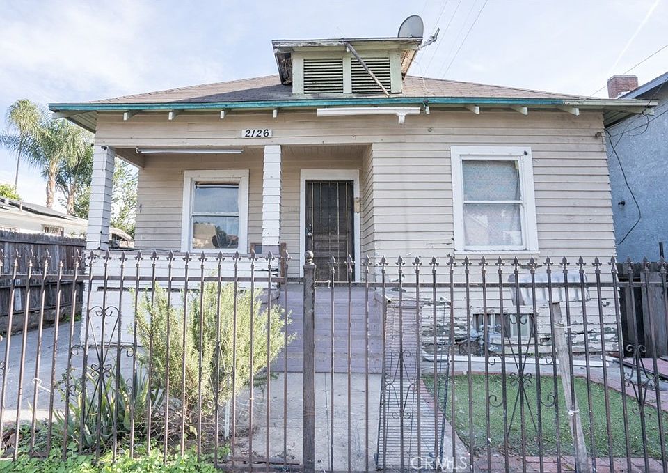 1st image of 2126 Daly St