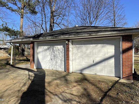 2nd image of 8335 Matt Ct