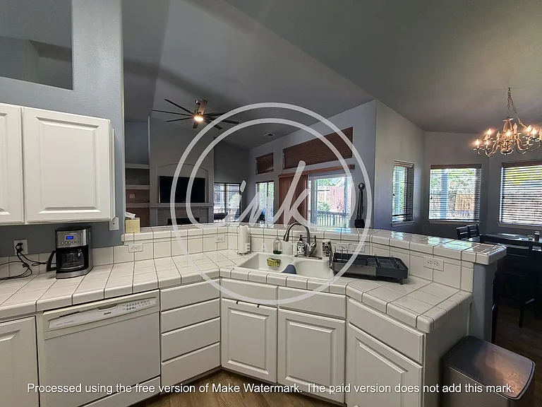 3570 Overlook Ct — Photo 8