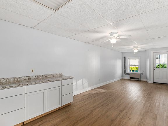 5th image of 72 Green Street