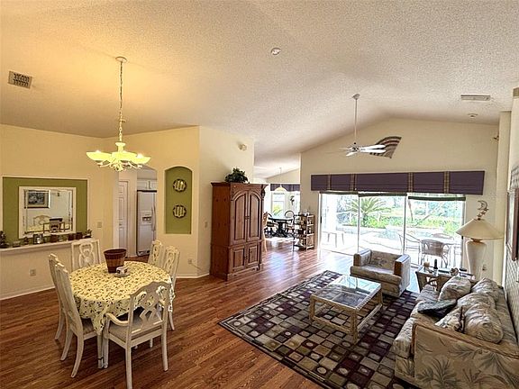 5th image of 3786 Avon Ct