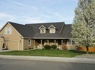 4521 Candy Mountain Ave, West Richland, WA
