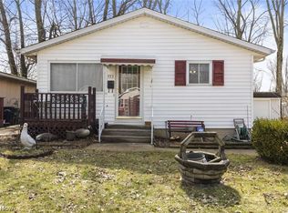 553 Delaware Ave, Elyria, OH