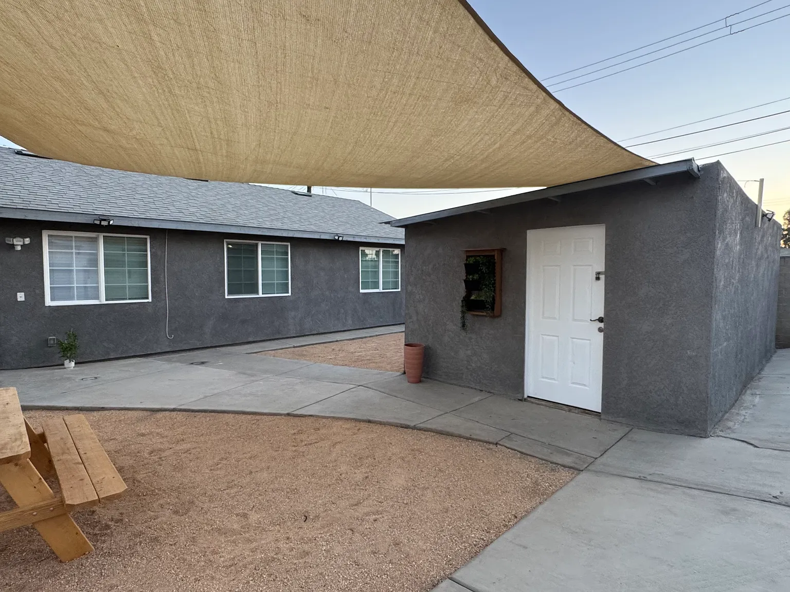 3 bed, $1,950 — Photo 2