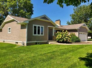 519 7th St, Dike, IA 50624
