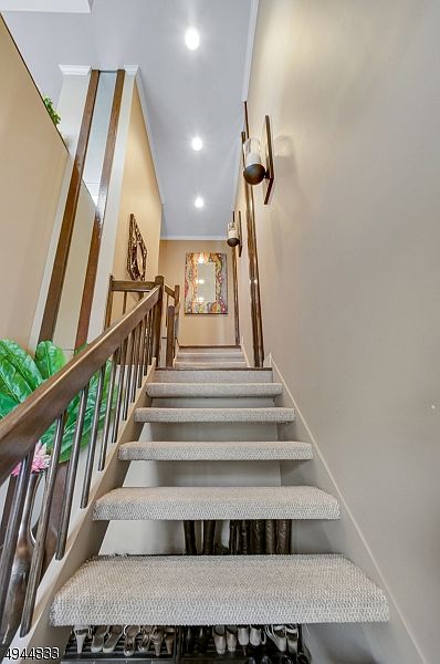 1st image of 21 Cerone Ct