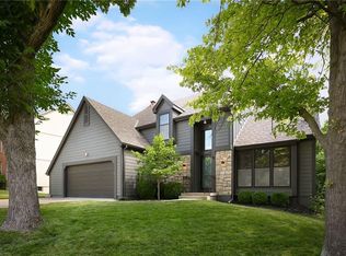 8027 Mullen Rd, Lenexa, KS 66215