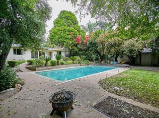 1920 Orchard Ln, La Canada Flintridge, CA 91011