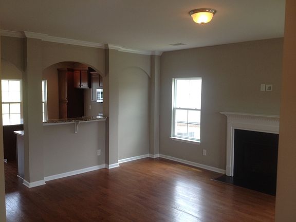 3rd image of 318 Gibby Ln