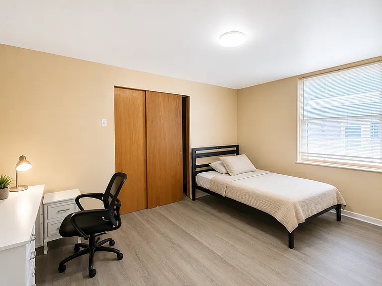 5846 Bartlett St #2 — Photo 4