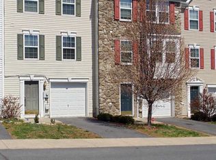 321 Scarboro Dr, Bunker Hill, WV 25413