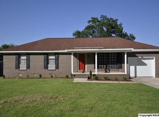 3106 Glenmere Pl SW, Decatur, AL 35603