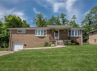 400 Niagara Dr, North Huntingdon, PA 15642