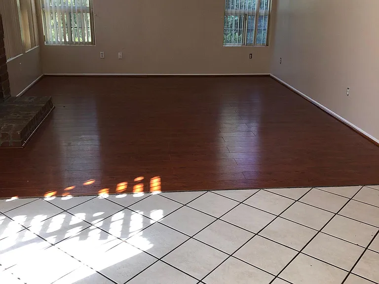 14291 Lauramore Ct — Photo 5