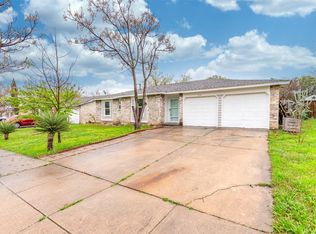 1202 Harvest Hill Ln, Arlington, TX 76014
