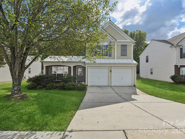 3101 Old Ironside Dr, Charlotte, NC 28213