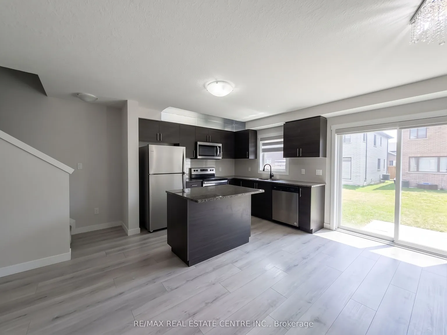 3 bed, $2,700 — Photo 4