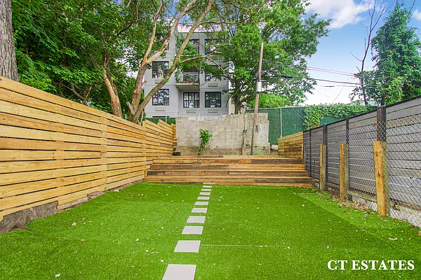 Outdoor, photo 1