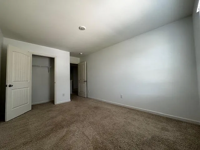 240 Chelsea Park Dr — Photo 35