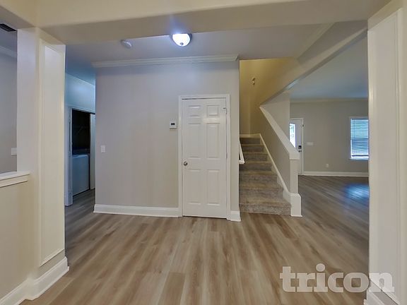 5th image of 184 Village Park Dr