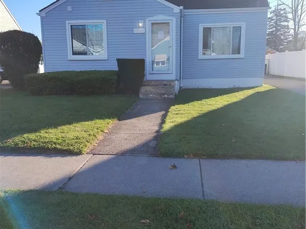 1287 89th St, Niagara Falls, NY 14304