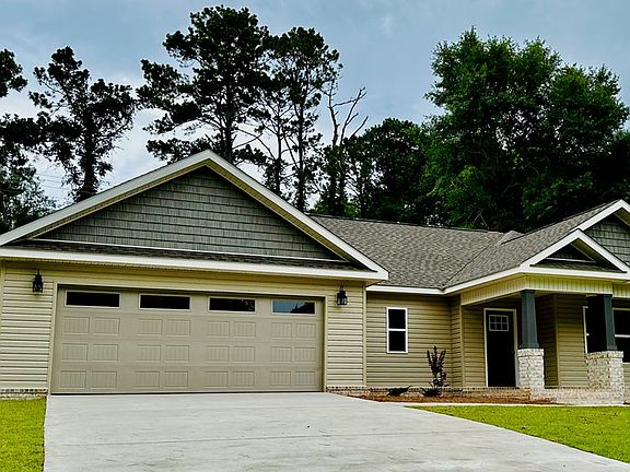 3rd image of 306 Antler Dr