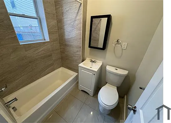 908 Bergen St #1 — Photo 3
