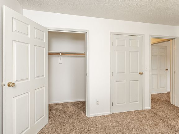 5th image of 4201 Denice Ct APT 403