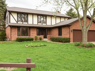 301 N Gail Ct, Prospect Heights, IL 60070