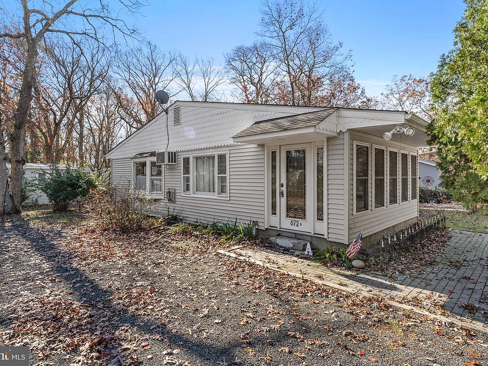 1st image of 672 A And 672b Cedar Ln