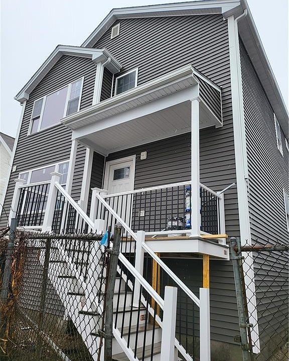1st image of 731 Potters Ave