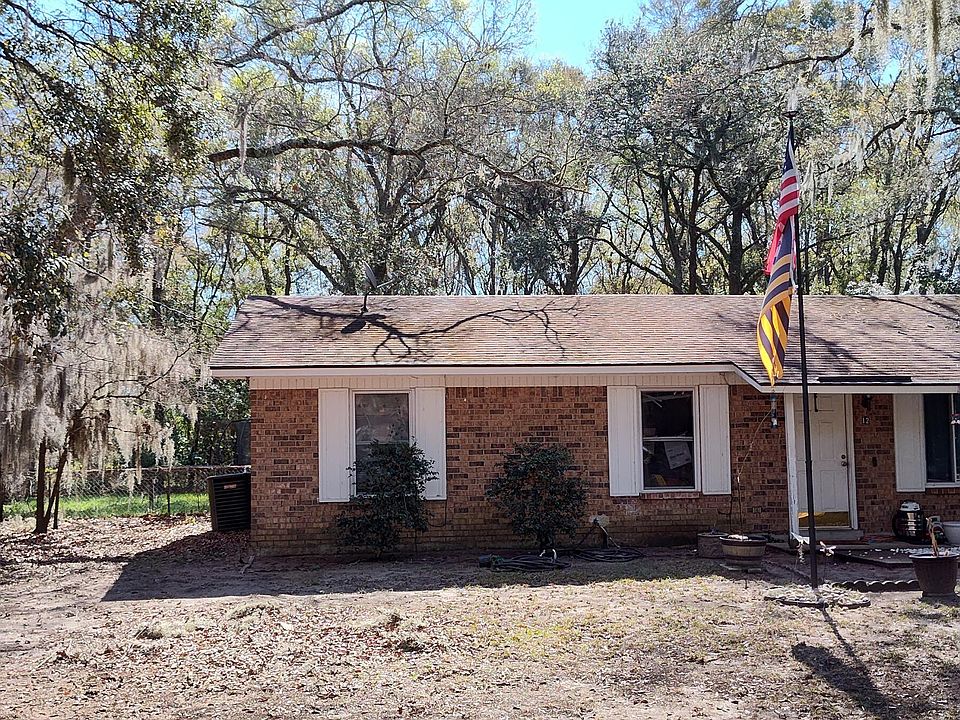 1st image of 12 Bent Oak Rd