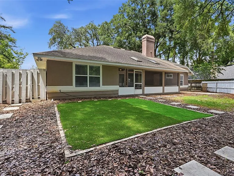 1111 SW 80th Dr — Photo 23