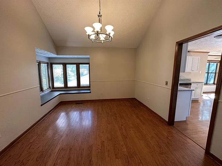 2175 Deep Woods Way — Photo 4