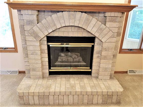 4th image of W6435 Dawn Ct