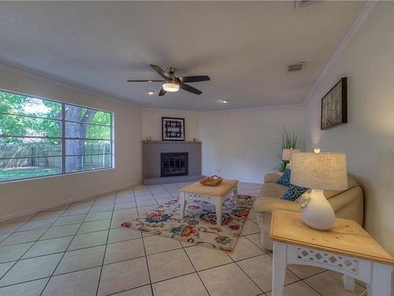 3rd image of 6905 Skynook Dr