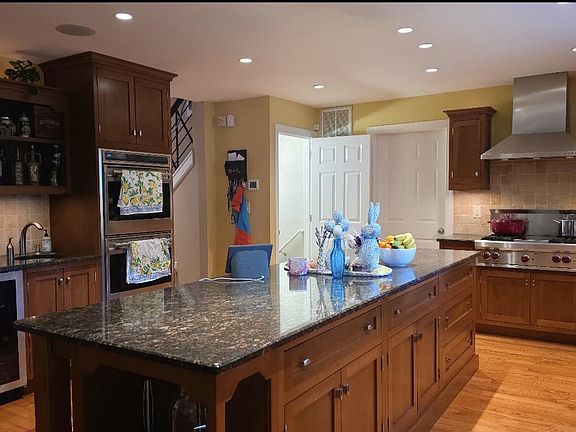 2nd image of 10060 Harmony Hill Rd